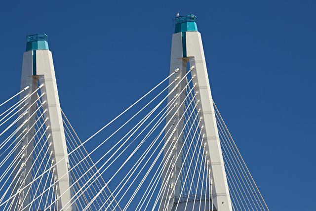 Lanové spoje zavěšeného mostu