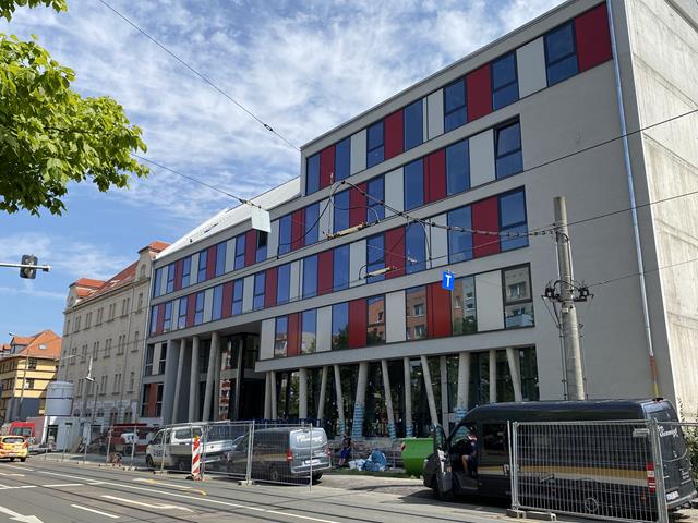 Budova školy Campus Lorenzo v Lipsku, Německo (© basis|d GmbH)