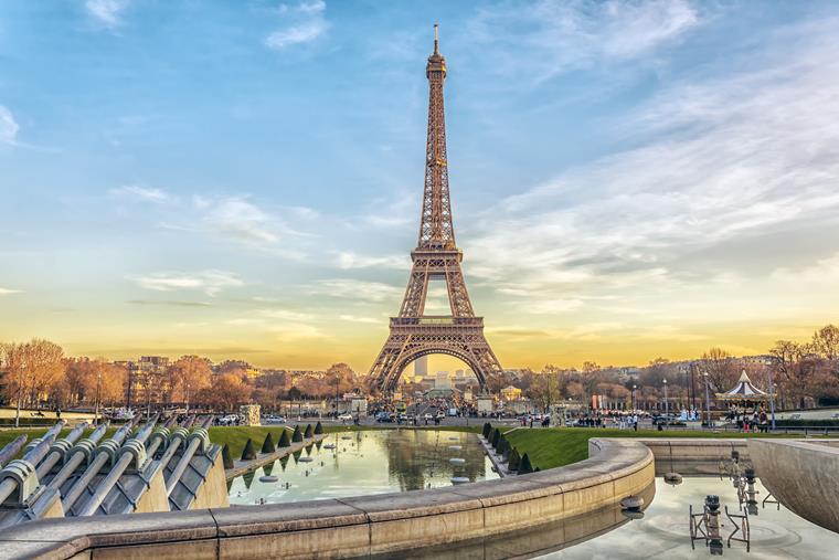 Eiffelova věž v Paříži