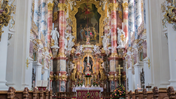 Snad nejvýznamnější rokoková místnost na světě: hlavní loď kostela Pilgrim (Bavorsko, Německo)