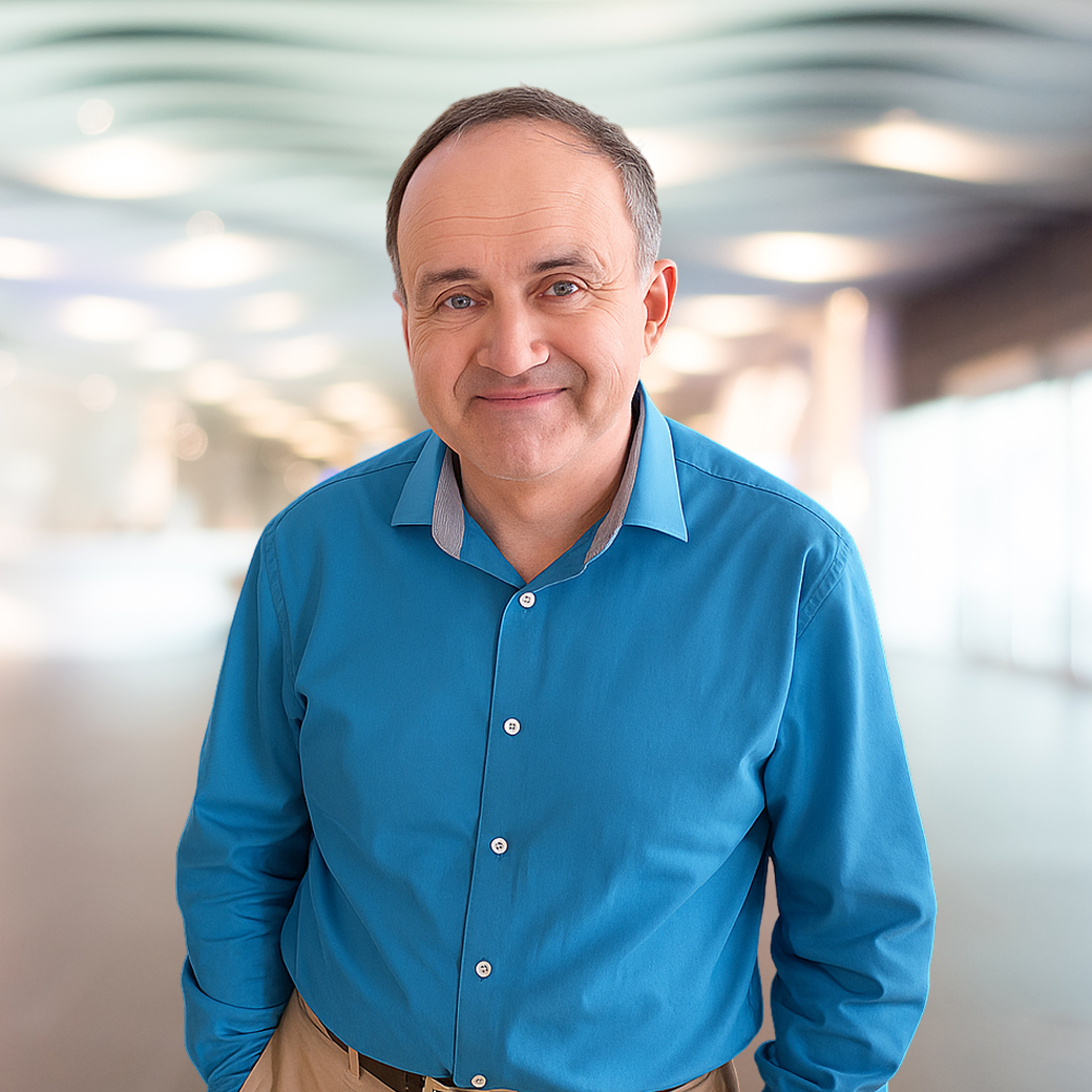 Jiri Bucek | Speaker Main | Square