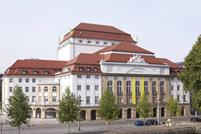 Ansicht des renovierten und modernisierten Schauspielhauses (© Archiv Staatstheater Dresden)