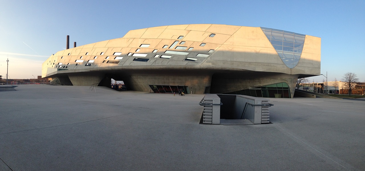 Futuristischer Betonbau – Das "phaeno" in Wolfsburg