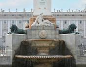 Wasserspiel am Palacio Real de Madrid