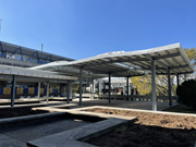 Pergola aus Stahl an der Universität Rafael Landívar (© Ing. Enrique de León)