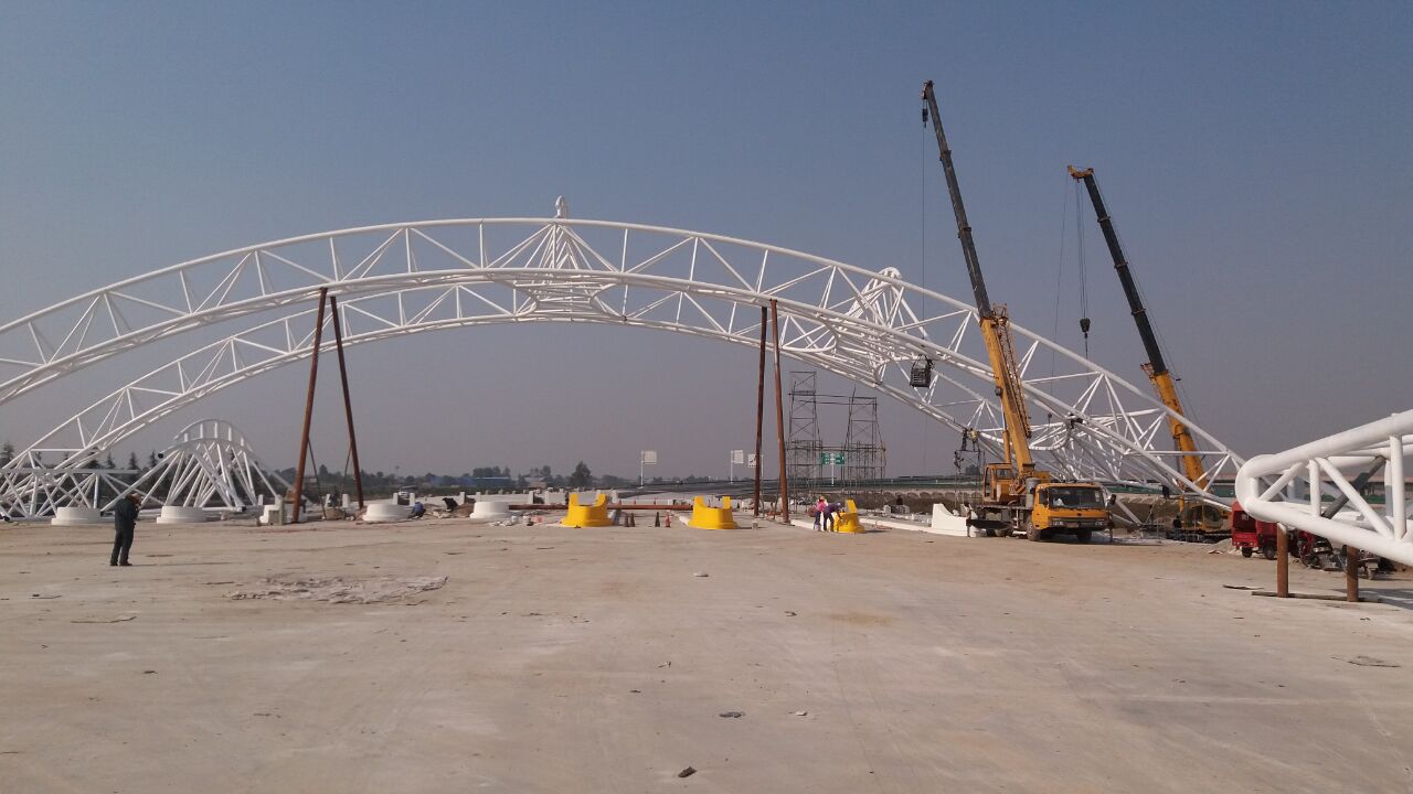 Mautstation während der Montage | © Mr. Yunchao Ding, Jiangsu Jingong Space Structure Co., Ltd.