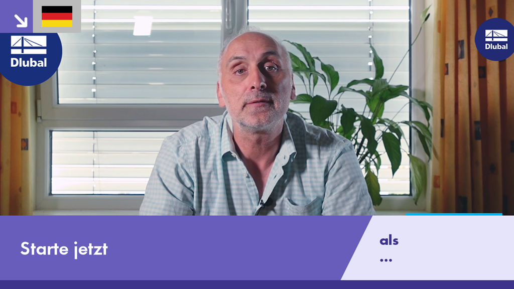 Personen diskutieren über neue Vertriebsstrategien im Ingenieurbüro.