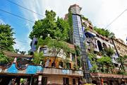 Ein echter Stadtdschungel: das Hundertwasserhaus in Wien.