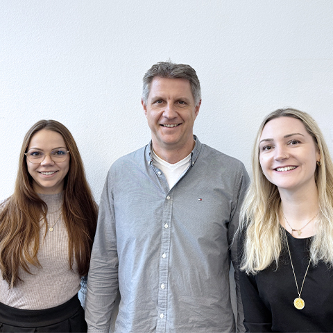 Marketing team member mood shot | relaxed portrait in a professional setting