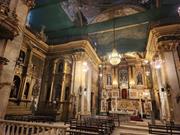 Innenraum der San Francisco-Kirche | Hauptaltar, Gewölbe und verfallene Struktur