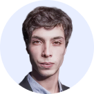 Porträt von Saad Elalaoui, einem Vertriebsmitarbeiter im Außenbereich, in einem professionellen Umfeld.