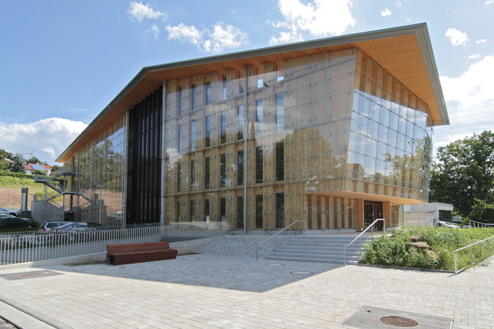 House of Farmers in Freiburg with its Eye-Catching Glass Facade (Photo: Werkgruppe Lahr)