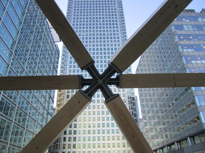 Detail of Steel-to-Timber Connection (© WIEHAG)