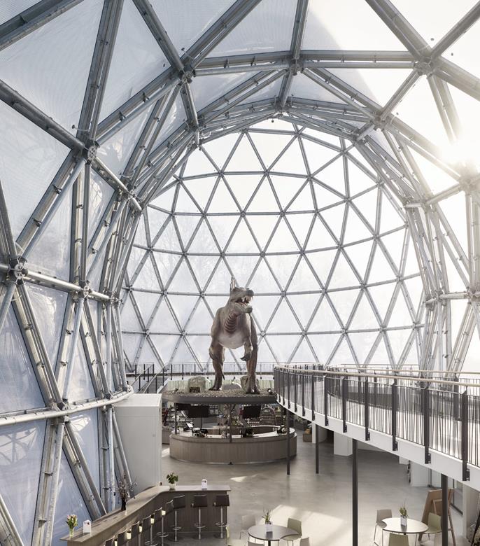 Entrance Area with Huge Spinosaurus (© zapf & co., Michael Moser Images)