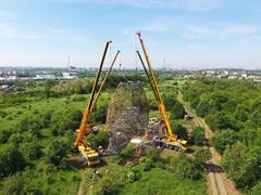 Installation of Lookout Tower (© Aleš Jungmann)