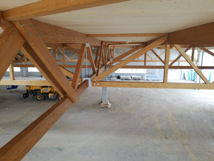 Connection Details of Timber Trusses (© Holz Albertani SpA)