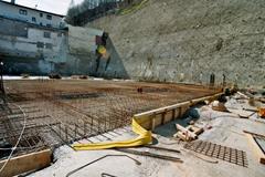 Floor Slab Reinforcement and Injection Anchor Slope Stabilization (© Dipl.-Ing.Rainer Zangerle)
