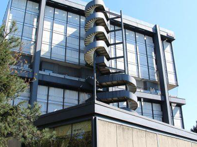 Renovation of Fondation Avicenne, Cité Internationale Universitaire in Paris, France (© Nemo-K)