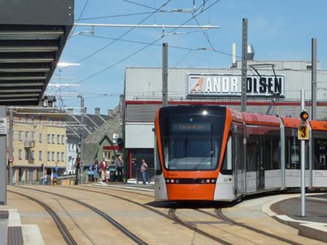 Catenary Models in Operation in Norway