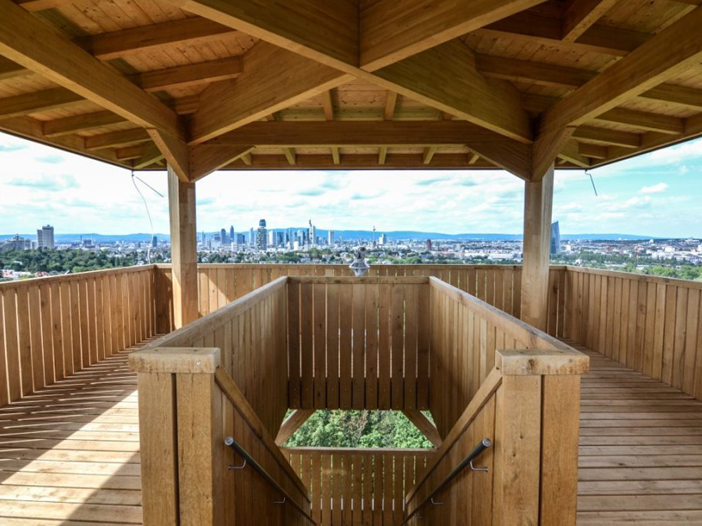 View over Frankfurt from Viewing Platform (© ingwh/jh)