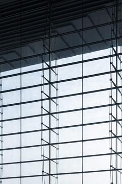 Interior View of Steel-Glass Facade (© CreatAR Images)