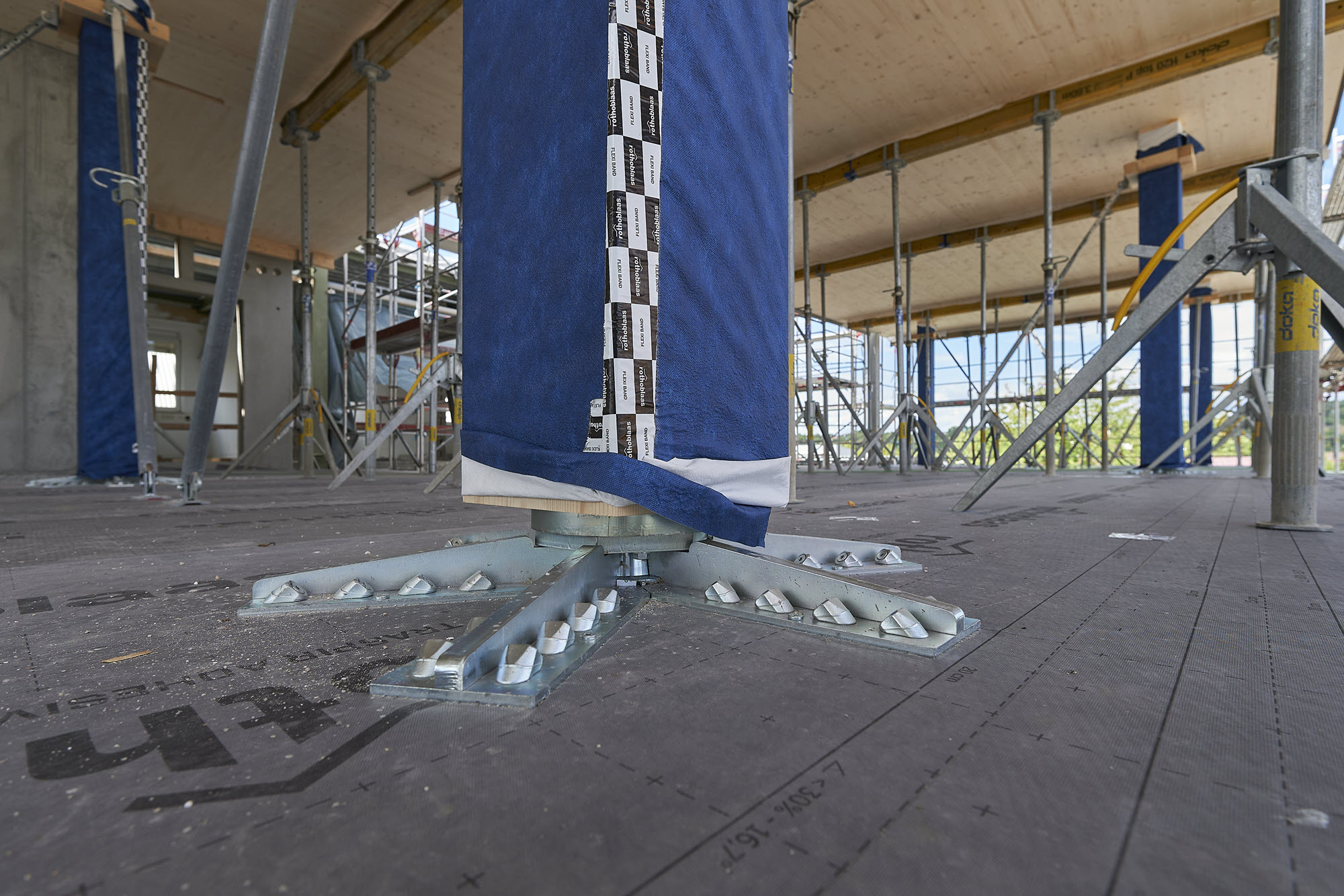 Column with Spider Connector by Rothoblaas | © Rothoblaas