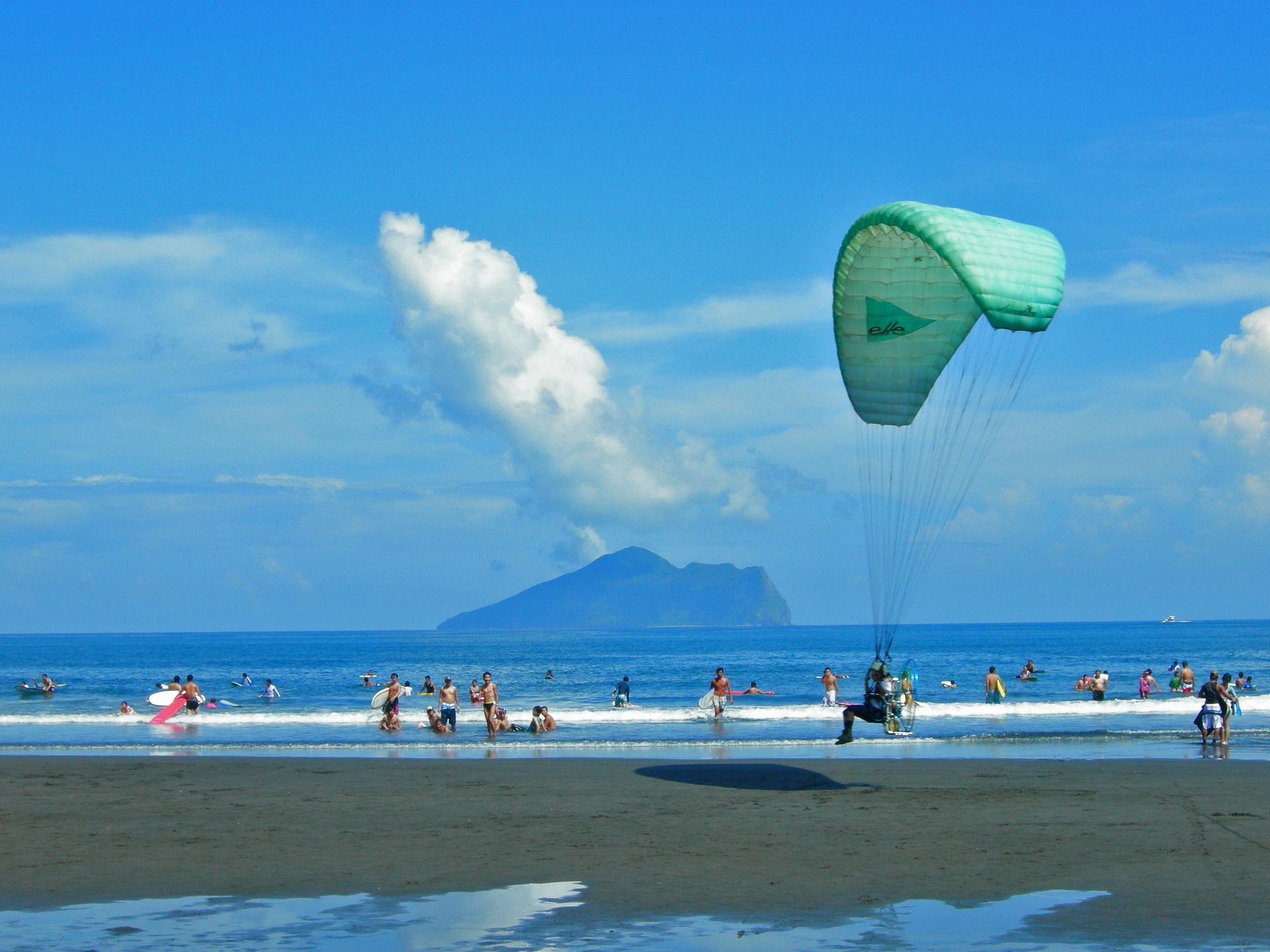 Taiwan is a paradise for water sports enthusiasts.