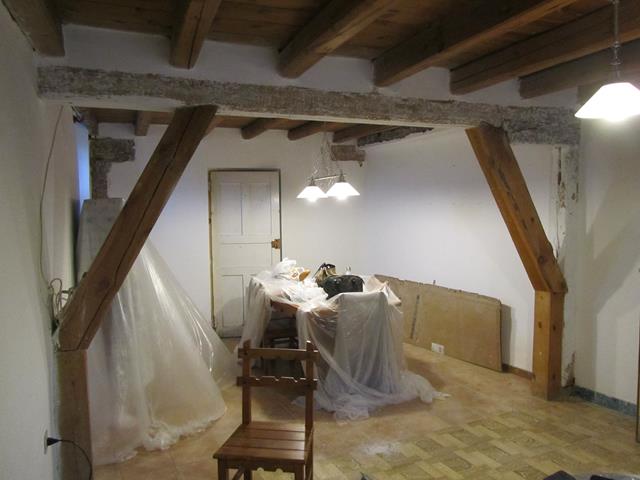 Room Reinforced with Timber Beams © Xavier Bueno Llasat