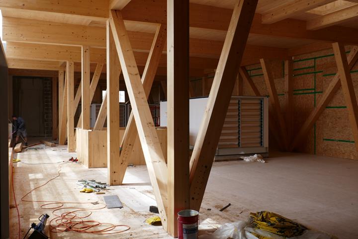 Interior Columns and Struts | © Lignaconsult