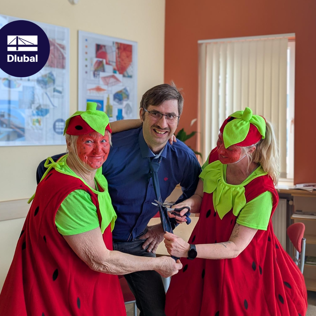 Colleagues celebrating carnival in Tiefenbach | Cheerful, collegial atmosphere