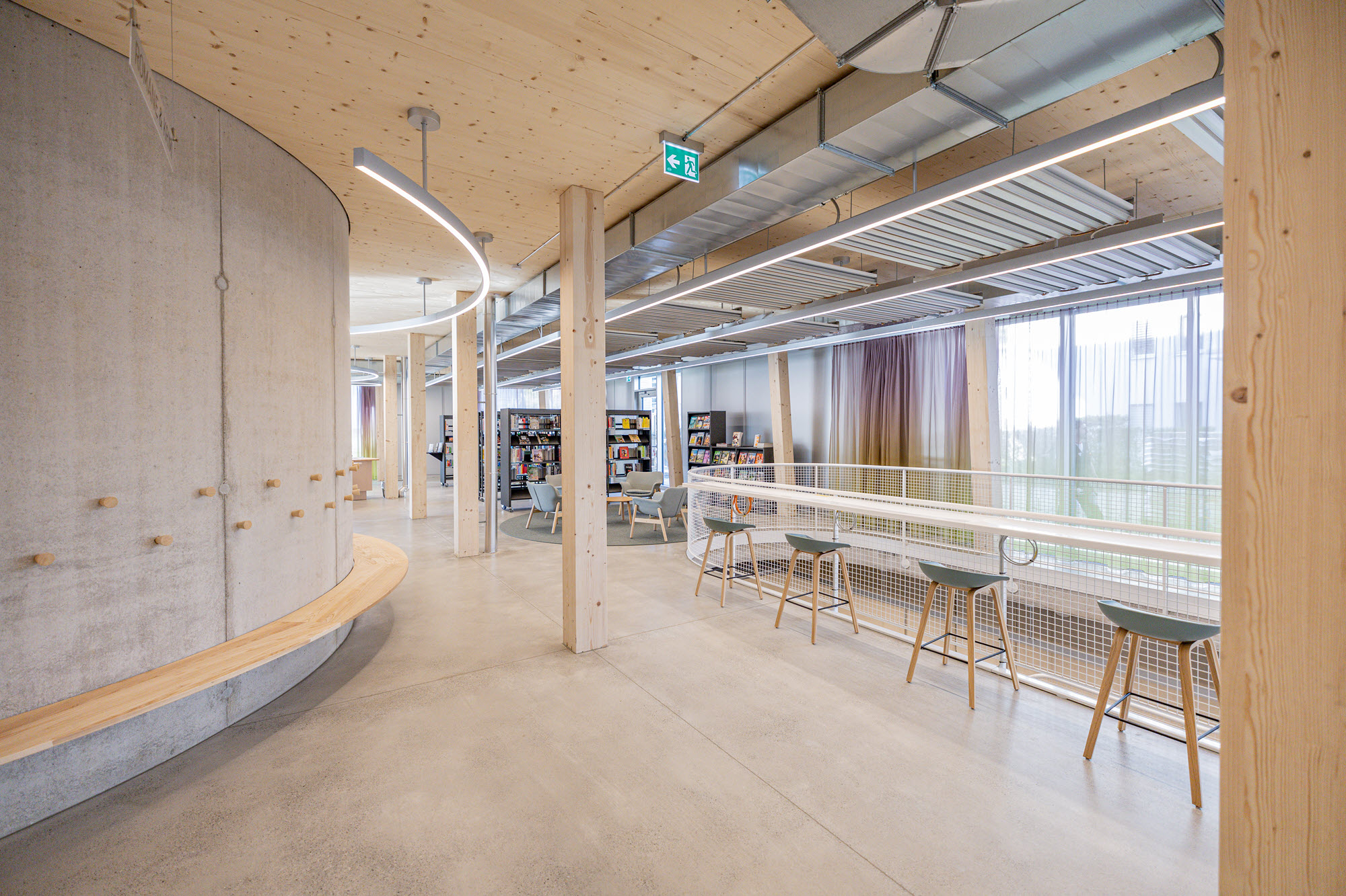 Interior view of the residential and commercial building © Timber Structures 3.0 AG