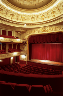 Vista interior del Théâtre Marigny (© Wilmotte & Associés SA)