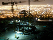 Sitio de construcción por la noche (© Josef Gartner GmbH)