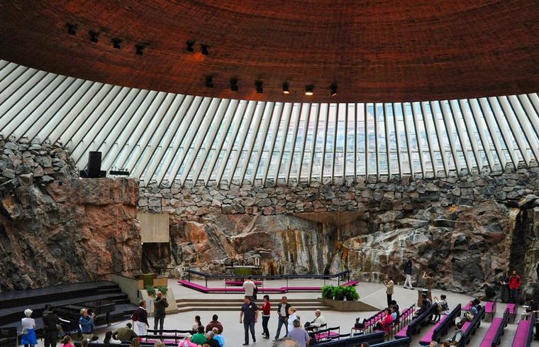 BLOG 000076 |    Más arcilla para el mundo y el medio ambiente. Stephan Egginger estudió originalmente ecotecnología y tecnología energética en Austria. Por lo tanto, se centró