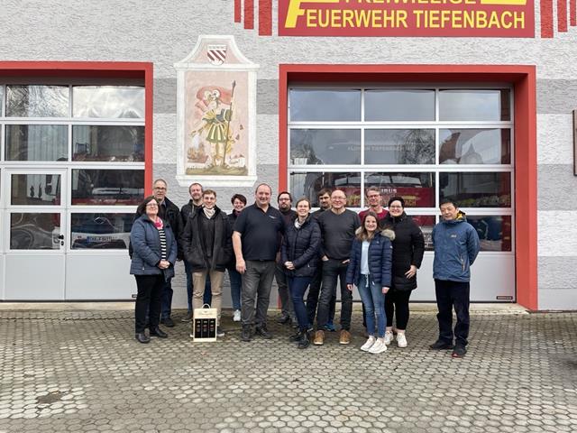 Foto de grupo del curso de primeros auxilios en Tiefenbach 2023