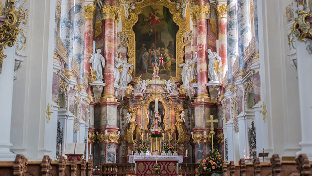 Quizás la sala rococó más importante del mundo: nave principal de la iglesia de Wies en Baviera, Alemania