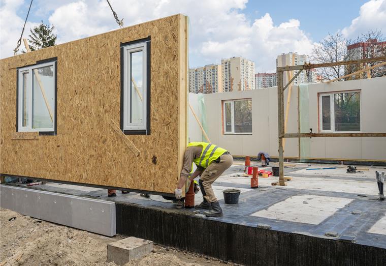 La construcción modular con madera contrachapada es una alternativa sostenible a la construcción convencional.