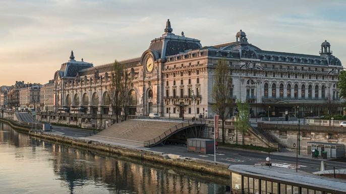 Museo de Orsay renovado al amanecer, análisis en RWIND