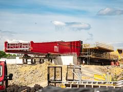 Viga armada de acero para viaducto de carretera en la construcción de la autopista D35, diseñada con el software Dlubal.