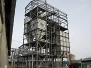 Estructura de acero con varios silos en un proyecto industrial en Ucrania