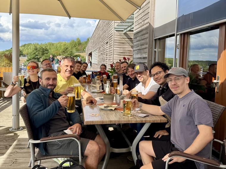 Equipo de Leipzig en el parque de canoas de Markkleeberg