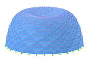 Estructura de gridshell innovadora utilizada para la regeneración de jardines interiores. Ofrece estabilidad y optimiza la entrada de luz.
