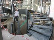 Escalier en colimaçon pendant la construction (© Vic Obdam Staalbouw BV)