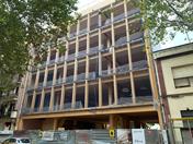 Wittywood, le premier immeuble administratif en bois construit en Espagne (Barcelone) (© Estudi M103)