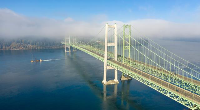 Le pont du détroit de Tacoma