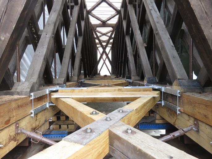 Vue intérieure de la structure en treillis | © Konstruktionsgruppe Bauen SA