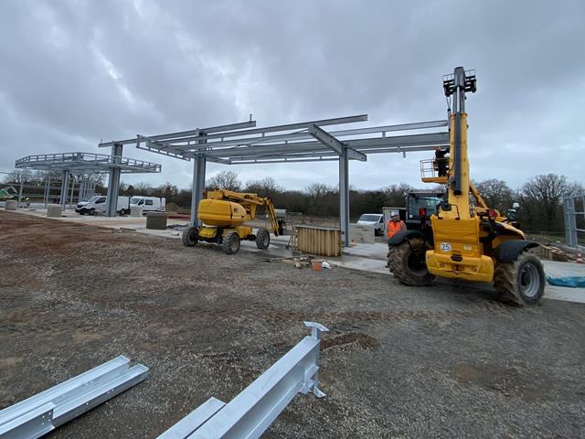 Construction en cours de la station (© GH HERVOUET)