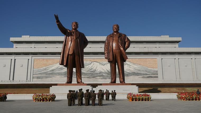 Le monument gigantesque Mansudae : un rappel du mouvement d'indépendance contre le joug japonais sur la Corée.