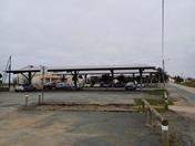 Ombrières photovoltaïques sur parking en Vendée fournissant énergie solaire et ombrage aux véhicules