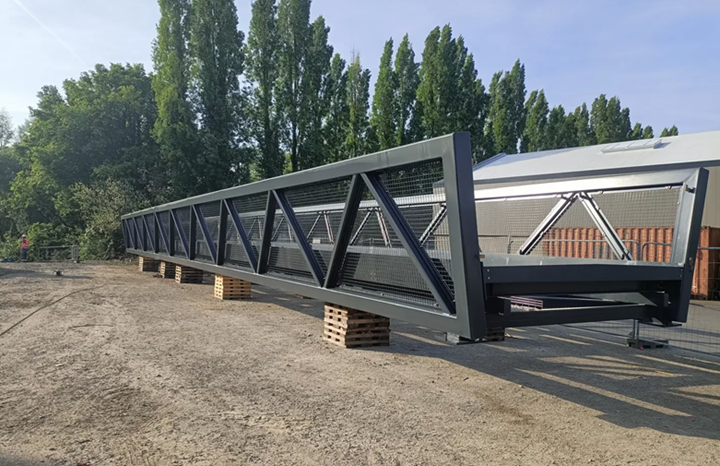 Passerelle assemblée sur site | © ACML